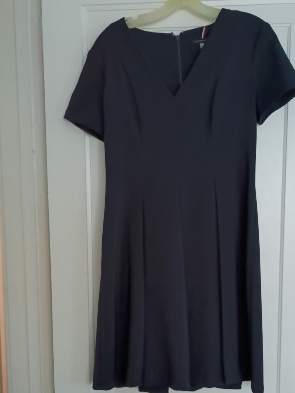 Tommy Hilfiger Black Short-Sleeve V-Neck A-Line Dress